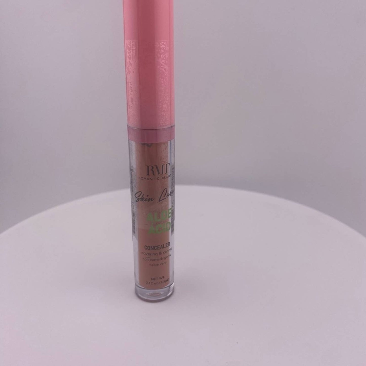 Romantic Beauty Concealer with Aloe Vera and Hyaluronic Acid